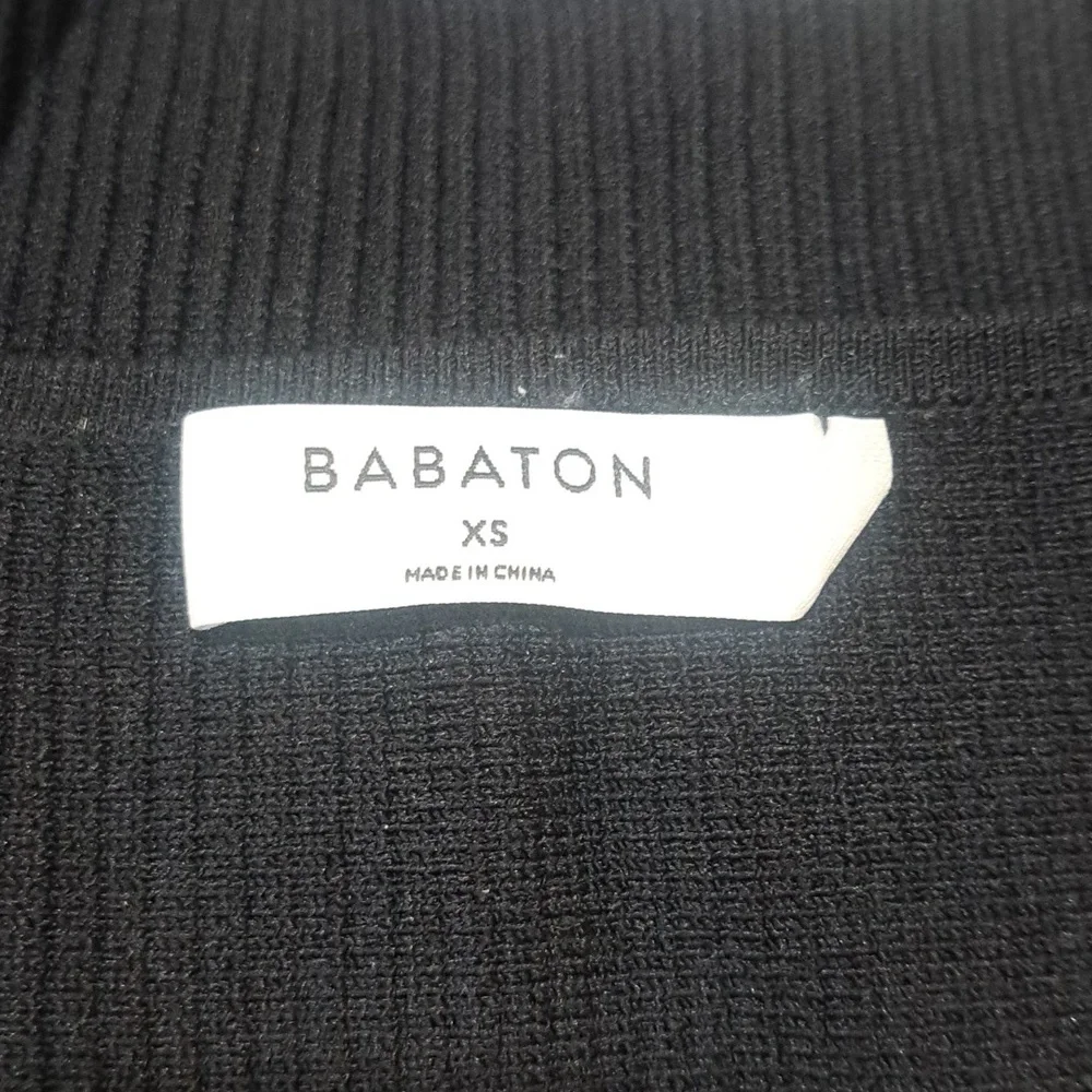 Babaton Black Ribbed Sweetheart Crop Cami with Double Straps - Picture 4 of 5